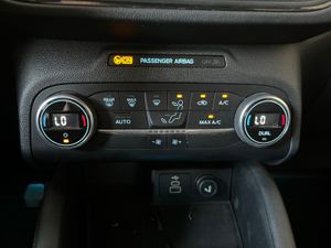 Ford Kuga ST-Line 1.5T EcoBoost 110kW (150CV)  - Foto 33