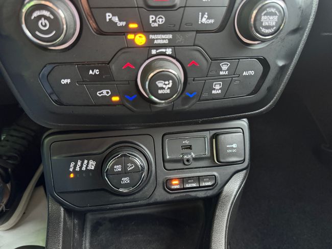 Jeep Renegade Longitude 1.3 PHEV 140kW (190CV) AT EAWD  - Foto 18