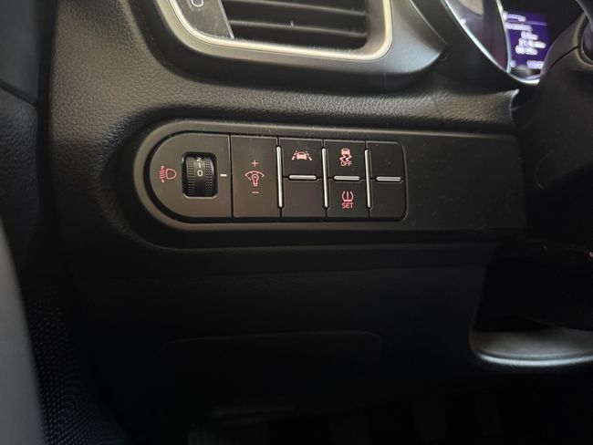 Kia Ceed 1.0 T-GDi 74kW (100CV) Drive  - Foto 17
