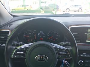 Kia Sportage 1.6 MHEV Black Edition 100kW (136CV) 4x2  - Foto 31