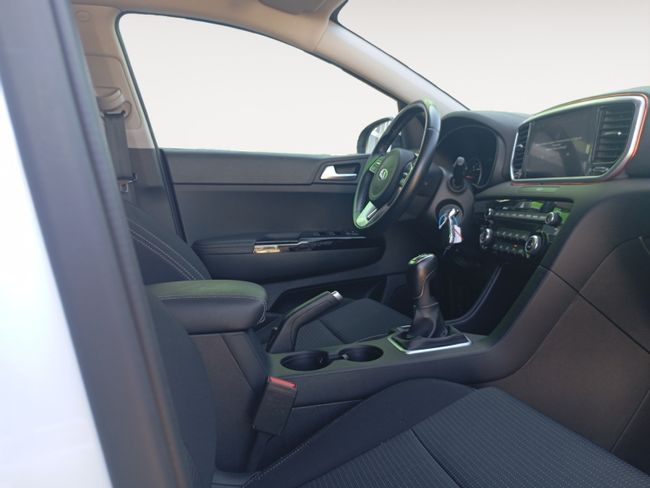 Kia Sportage 1.6 MHEV Black Edition 100kW (136CV) 4x2  - Foto 13