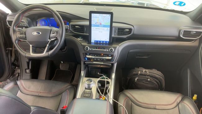 Ford Explorer 3.0 PHEV AWD ST Line  - Foto 9