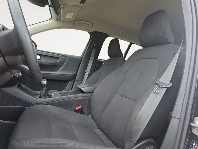 Volvo XC40 1.5 T2 Essential  - Foto 8