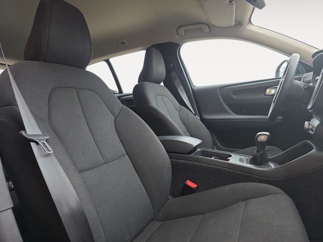 Volvo XC40 1.5 T2 Essential  - Foto 13