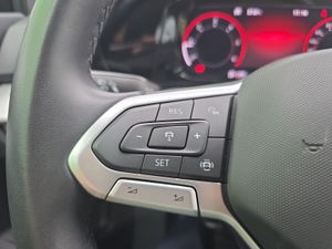 Volkswagen Golf Life 2.0 TDI 85kW (115CV)  - Foto 33