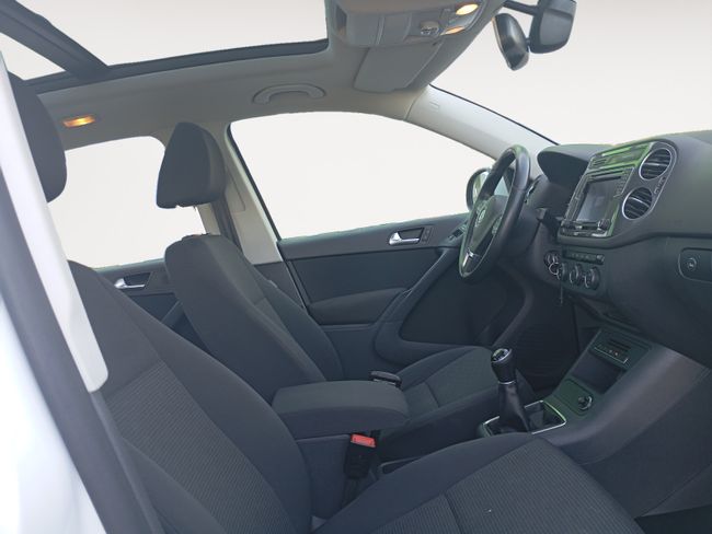 Volkswagen Tiguan T1 2.0 TDI 110CV BMT 4x2  - Foto 16
