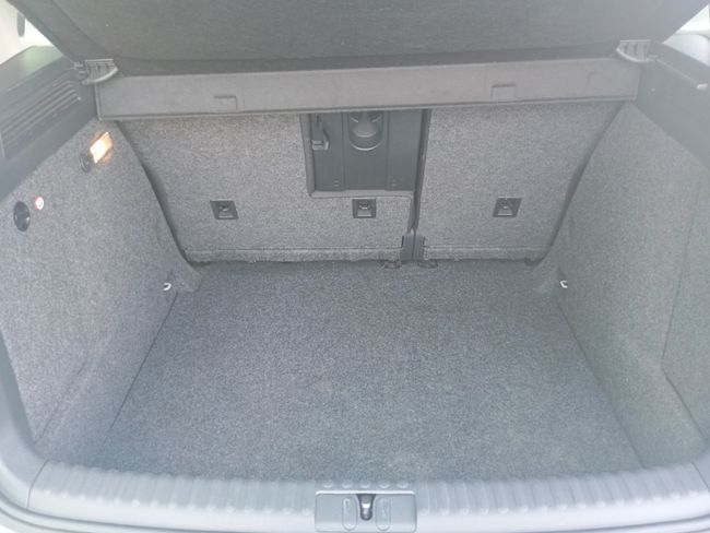 Volkswagen Tiguan T1 2.0 TDI 110CV BMT 4x2  - Foto 18