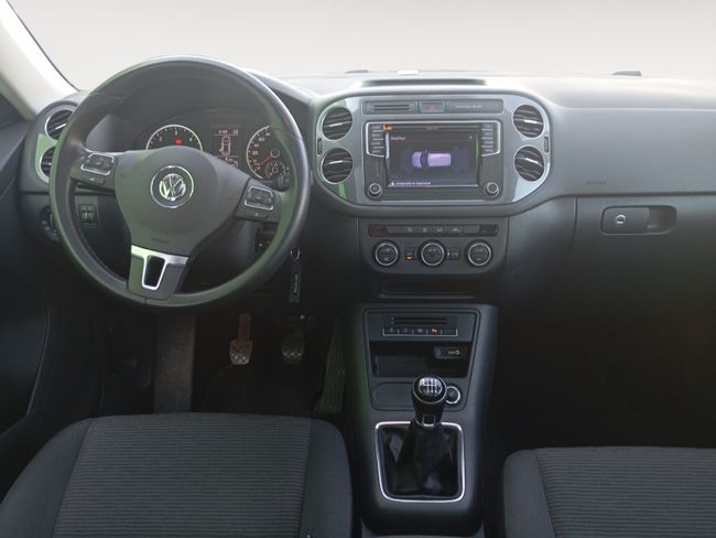 Volkswagen Tiguan T1 2.0 TDI 110CV BMT 4x2  - Foto 9