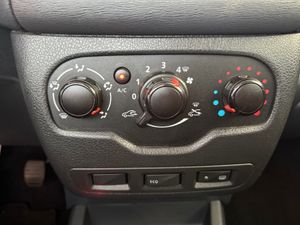 Dacia Dokker Essential 1.6 75kW (100CV) GLP -18  - Foto 33