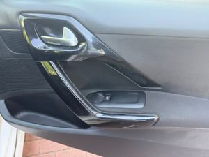 Peugeot 208 5P ACTIVE BlueHDi 73kW (100CV)  - Foto 33