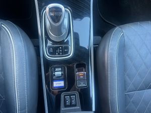 Mitsubishi Outlander 2.4 PHEV Kaiteki Auto 4WD MY19.5  - Foto 35