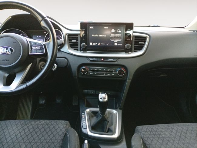 Kia Ceed 1.6 MHEV iMT 100kW (136CV) Drive  - Foto 9