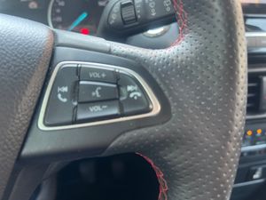 Ford Ecosport 1.0T EcoBoost 92kW (125CV) S&S ST Line  - Foto 33