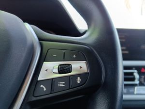 BMW Serie 3 320i Auto.  - Foto 29
