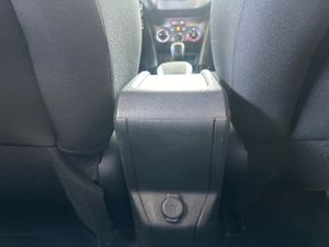 Peugeot 2008 Active BlueHDI 100 S&S BVM6  - Foto 35