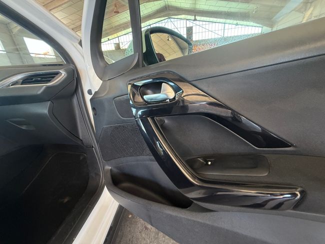 Peugeot 2008 Active BlueHDI 100 S&S BVM6  - Foto 17