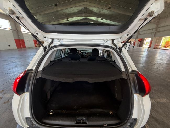 Peugeot 2008 Active BlueHDI 100 S&S BVM6  - Foto 19