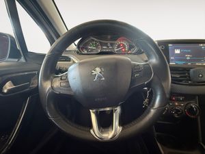 Peugeot 2008 Active BlueHDI 100 S&S BVM6  - Foto 23