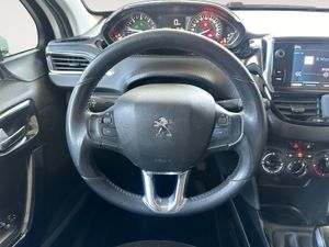 Peugeot 2008 Active BlueHDI 100 S&S BVM6  - Foto 23