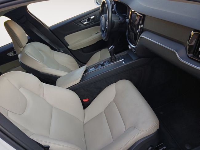 Volvo V60 2.0 D3  - Foto 15