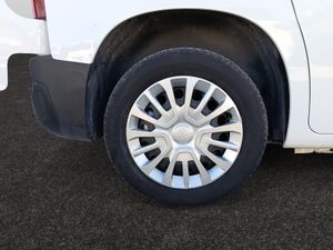 Toyota Proace City 1.5D 75kW (100CV) GX L1  - Foto 27