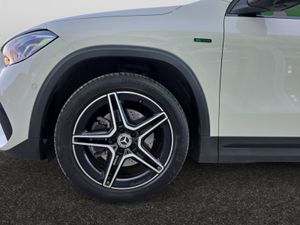 Mercedes GLA GLA 250 e AMG LINE  - Foto 25