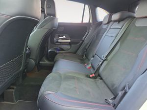 Mercedes GLA GLA 250 e AMG LINE  - Foto 21