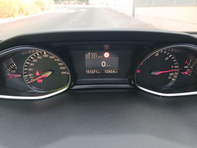 Peugeot 308 5p Style BlueHDi 130 S&S 6 Vel. MAN  - Foto 16