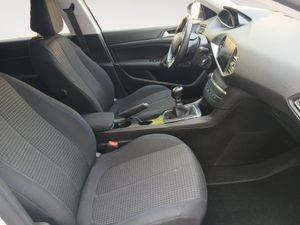Peugeot 308 5p Style BlueHDi 130 S&S 6 Vel. MAN  - Foto 27