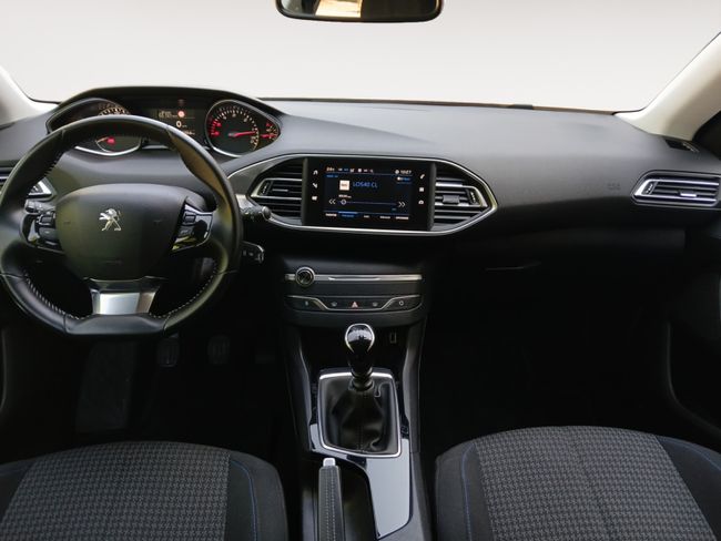 Peugeot 308 5p Style BlueHDi 130 S&S 6 Vel. MAN  - Foto 9
