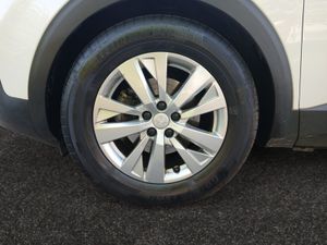 Peugeot 3008 1.5 BlueHDi 96kW S&S Active Pack EAT8  - Foto 17