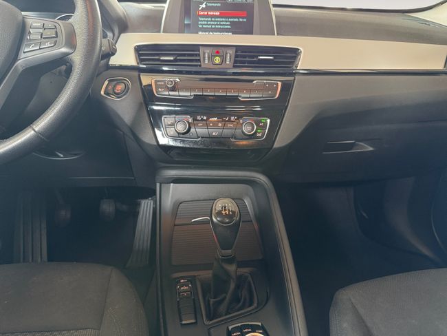 BMW X1 sDrive16d  - Foto 12