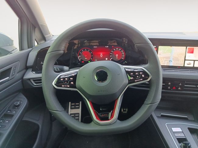 Volkswagen Golf GTI   - Foto 11