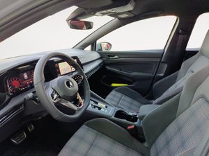 Volkswagen Golf GTI   - Foto 13