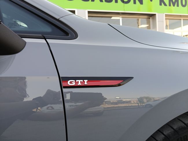 Volkswagen Golf GTI   - Foto 22