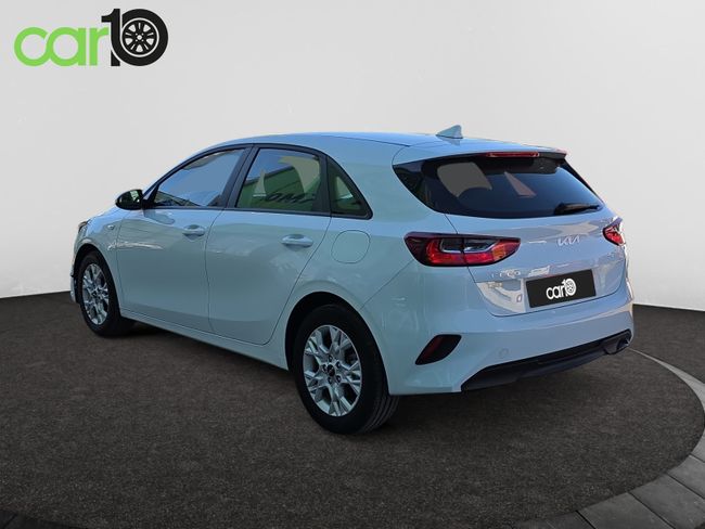 Kia Ceed 1.6 MHEV iMT 100kW (136CV) Concept  - Foto 3