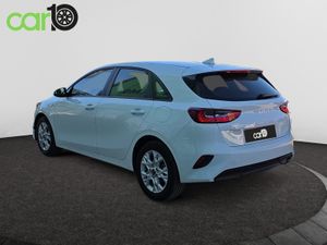 Kia Ceed 1.6 MHEV iMT 100kW (136CV) Concept  - Foto 3
