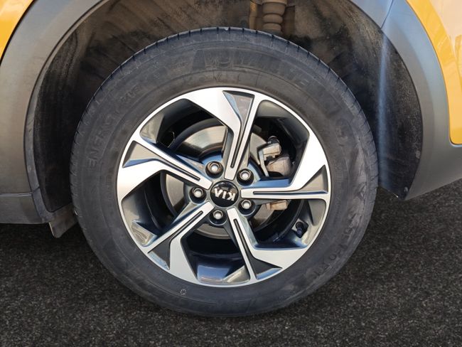 Kia Ceed 1.6 MHEV iMT 100kW (136CV) Concept  - Foto 19