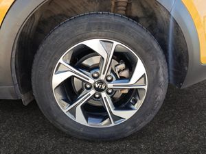 Kia Ceed 1.6 MHEV iMT 100kW (136CV) Concept  - Foto 35