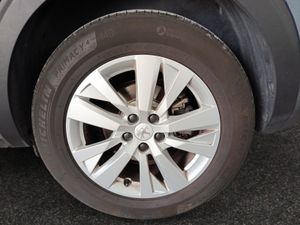 Peugeot 5008 Allure 1.5L BlueHDi 96kW (130CV) S&S  - Foto 33