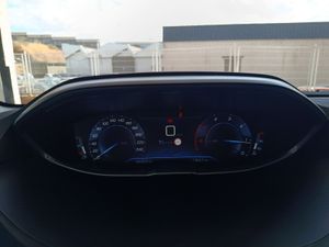 Peugeot 5008 Allure 1.5L BlueHDi 96kW (130CV) S&S  - Foto 27