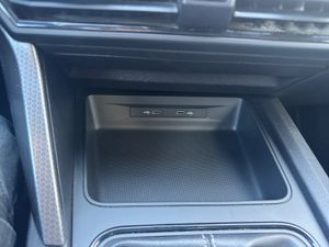 Seat Leon 1.6 TDI 85kW (115CV) S&S Style Visio Ed  - Foto 29