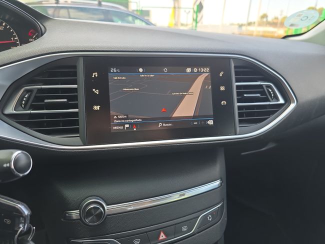 Peugeot 308 5P Style BlueHDi 100 S&S 6 Vel. MAN  - Foto 17