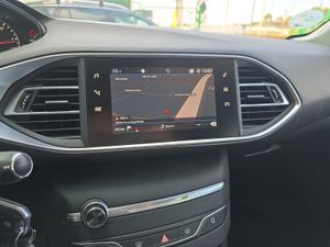 Peugeot 308 5P Style BlueHDi 100 S&S 6 Vel. MAN  - Foto 31