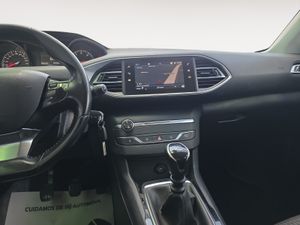 Peugeot 308 5P Style BlueHDi 100 S&S 6 Vel. MAN  - Foto 15