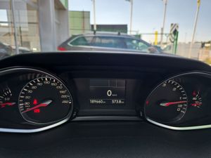 Peugeot 308 5P Style BlueHDi 100 S&S 6 Vel. MAN  - Foto 29