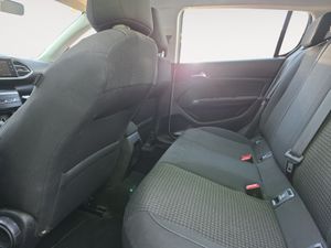 Peugeot 308 5P Active BlueHDi 100 S&S  - Foto 19