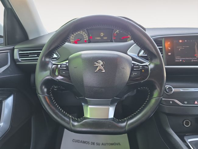 Peugeot 308 5P Active BlueHDi 100 S&S  - Foto 12