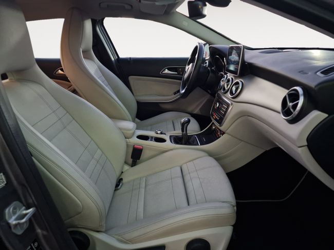 Mercedes 200 GLA 200 d Urban  - Foto 13