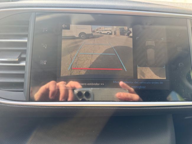 Peugeot 308 5P Allure BlueHDi 100 S&S  - Foto 17